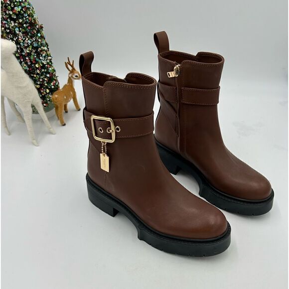 Women’s coach lug sole  leather boots size 5.5 US - Picture 1 of 11